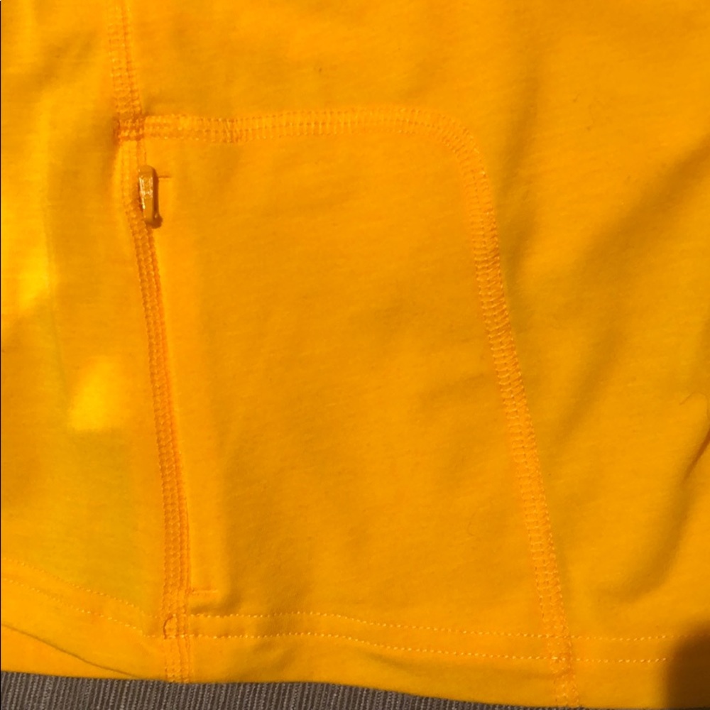 Oakley top - Picture 2 of 2